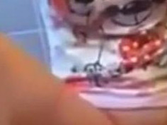 [自拍露臉]稚嫩女學生，浴室自慰影片傳給小男友！讓男友炫耀外流！特寫白虎妹妹畫面（有影）