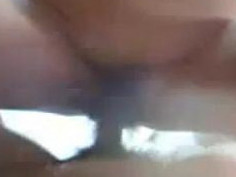 [潮吹自拍]女友姐姐的潮吹表演！水量誇張到連肚臍都裝滿（有影）