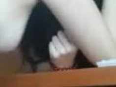 [國語露臉]白嫩女友被壓在桌前狂插～受不了要男友快點射（有影）