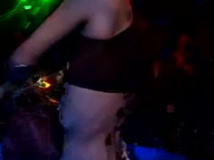 [自拍露臉]夜店濕身派對～找辣妹玩到只剩小丁還露點（有影）