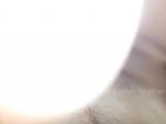 [潮吹自拍]一起高潮！女友爽到潮吹～把正在射精的老二塞進去！男友快嚇死（有影）