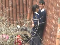 [偷拍露臉]學生情侶嘗禁果，年紀輕輕就在打野戰！過程全被拍下來（有影）