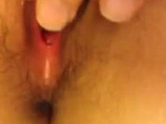 年輕小妹在家太無聊～摳摳擠奶給男友看（有影）