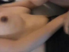 [自拍微露]大奶人妻被幹到求饒～虛脫無力沒反應（有影）