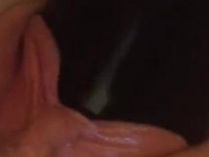 [異物侵入]茄子配鮑魚～碩大圓茄插入粉嫩小穴！沾上黏液很可口（有影）