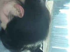 刺激車震自拍，妹妹「高速吸引」連耳朵都紅了～到底誰會先投降？ （有影）