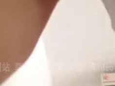 [自拍露臉]夫妻新花招，大奶人妻扮演護士露出大片胸光！老公笑得好開心（有影）