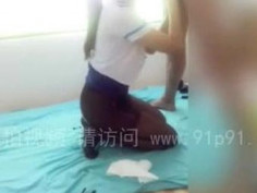 人妻扮演性感空姐～老公用乳夾，皮鞭玩到咿喔咿喔叫！ （有影）