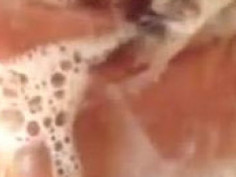 [自拍露臉]這樣才乾淨，可愛萌妹洗澡也要摳摳～嬌喘聲讓人變性奮（有影）