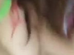 [自拍露臉]肉感少婦騷度破表，對著手機呻吟～刺激人夫猛力衝撞：好深好過癮喔！（有影）