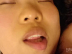 拿肉棒塞睡死女人的洞 3