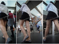 港女走光偷拍(15)