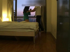 91某大神夜店搭讪極品外圍女帶回高級寓所陽台一直干到莎發720P高清無水印