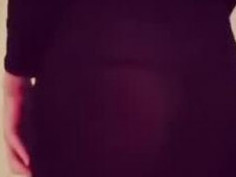 直接撕開她的緊身衣！雪白巨乳目測至少有F！男網友全暴動：第三點就這樣露？(2)