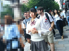 真‧偷拍神人!!不管站著坐著 只要是高中妹內褲顏色都引人遐想 31