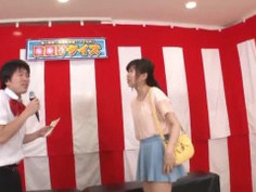 ATOM-314 マンチラ確定！ポロリ連発！ミニスカ素人娘限定！ノーパン股裂けクイズ