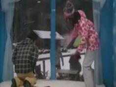 【マジックミラー号　女子大生】大学の友達同士でマッサージをしていたらイヤらしい気持ちになってセックスする女子大生　あけみみう