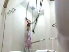 【着替え隠し撮り】イベント施設の準備更衣室を隠撮ｗ着替える所が鏡張りだから全方面から見れるｗｗ