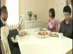 【春菜はな】 春菜はな-「激しいからぁ…イったばかりだからぁ…」淫らなデカ乳妻が夫が出掛けるとすぐ義理の息子と生で近親相姦しまくりザー汁中だしまでさせちゃってる ひと妻アダルトvideo-