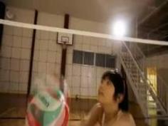 【スポーツ娘】日本一可愛いアタッカーという噂の長身の巨乳JDがＡＶデビュー作で感じまくる乱交ＳEＸ！(企画)(3P)