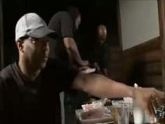 「んぐぁぁぁーー！！」バーベキューで黒人にナンパされ犯される女たちのエビ反り絶頂ファック！