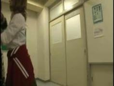 《ヤンキー》「おい！チンポ出せよ♡」超ヤリマンビッチは貧弱男で性欲処理！ザーメン中出し！