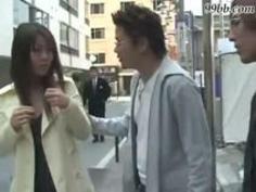 【セックスエロ動画】白昼堂々の犯行！OLを力づくで路地に引っぱり込んでレイプする変態達・・・