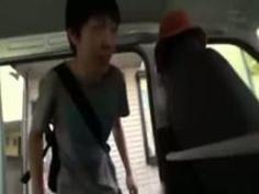 【MM号】「もっとパンパン突いてーッ！」S級美女2人組が童貞クンをパーフェクト筆おろし！