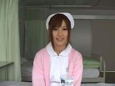 【成瀬心美】小柄ながらもおっぱいはデカイエッチな看護師！！小さなお口で巨根を相手に頑張る！