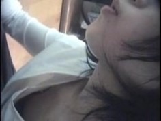 【素人胸チラ】貧乳の素人お姉さんの胸チラ隠し撮り主観覗きプレイがエロい！【pornhub動画】