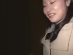 熟女妻が自宅で不倫。ハメまくりの中出しファック！