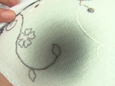 【熟女パンチラ】30代の熟女のパンチラM字開脚プレイ動画！【pornhub動画】