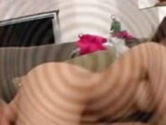 3人組のアジアの女の子とステップママ