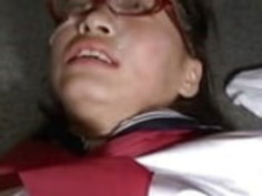 教師に犯された日本の女子高生