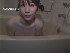 【お姉さん盗撮】下着で巨乳でお尻のお姉さんの盗撮プレイ動画。【xvideos動画】
