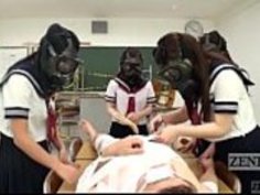 CFNMガスマスク日本の女子高生検査