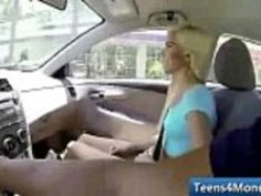 ティーンズラブマネーは公開で犯されている - www.Teens4Money.com video 14