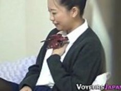 日本の十代の息子の猫