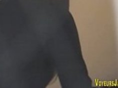 アジア人はクソを見た