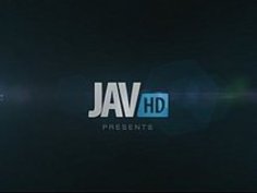 汚い赤毛アジアンベイビー、セクシーなお尻と大きなおっぱいを披露する