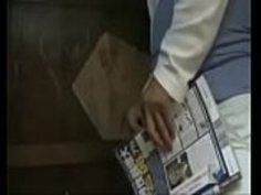 日本ラブストーリー||女子高生が公衆トイレで誘惑し、外部に犯されます