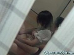 アジアの可愛い猫が指