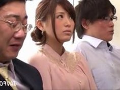 電車内で痴漢され乱交してしまうOLがあまりにも可愛すぎる