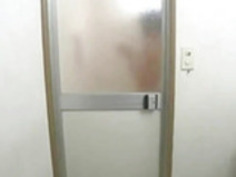 角質サテンパンティグラインドとセックス