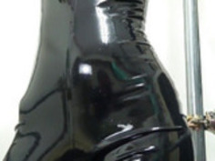 完全なゴムのアジアフェラチオ