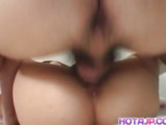 アリサ南は大きな性交中に押す缶を持っています