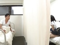 ああ男、彼女が隣に何をやっています！