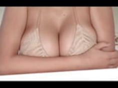 セクシーな日本モデル篠崎愛