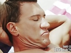 エキゾチックな女の子とのインタラクティブポルノゲーム