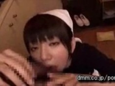 麻美まゆ - レストランで経営者のペニスを吸い